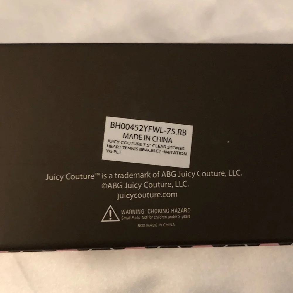 Juicy Couture Gold Tone Clear Crystal Tennis Bracelet Fixed Heart Charm NIB